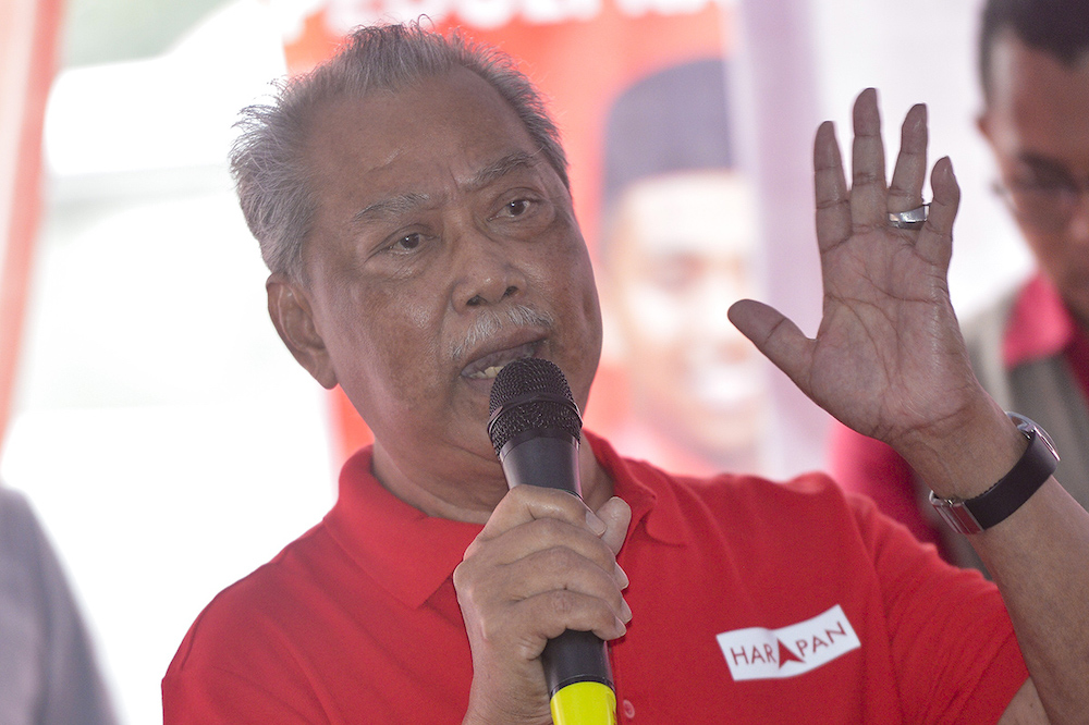 Pakatan Harapan deputy president Tan Sri Muhyiddin Yassin delivers his speech to the Kampung Baru Semenyih Chinese community during a by-election campaign programme in Semenyih February 24, 2019. u00e2u20acu201d Picture by Mukhriz Hazim