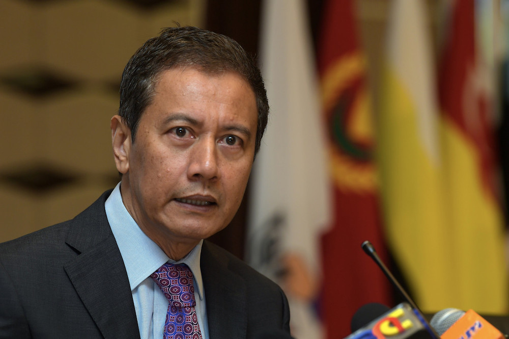 Election Commission (EC) chairman Azhar Azizan Harun speaks to reporters in Putrajaya February 15, 2019. u00e2u20acu201d Bernama pic