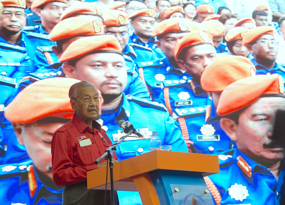 Prime Minister Tun Dr Mahathir Mohamad officiates the Langkawi District APM Complex in Langkawi February 24, 2019. u00e2u20acu201d Bernama pic
