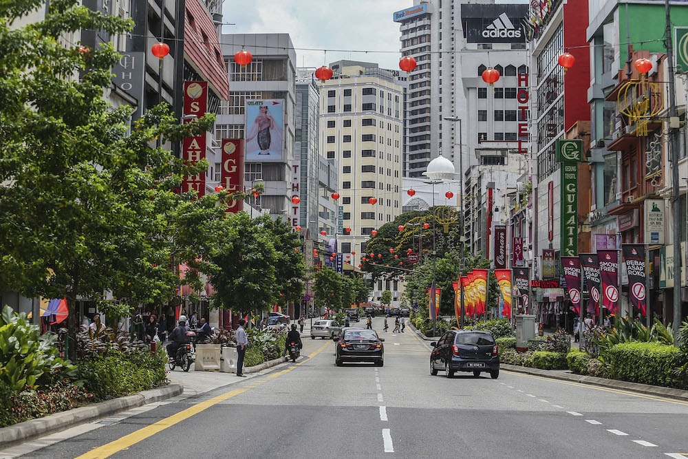 Federal Territories Minister Khalid Samad said starting from March 15, 2019, one kilometre along Jalan Tuanku Abdul Rahman from Esfahan Road to the junction of Jalan Melayu is accessible only by bus and tour bus. u00e2u20acu201d Picture by Hari Anggara
