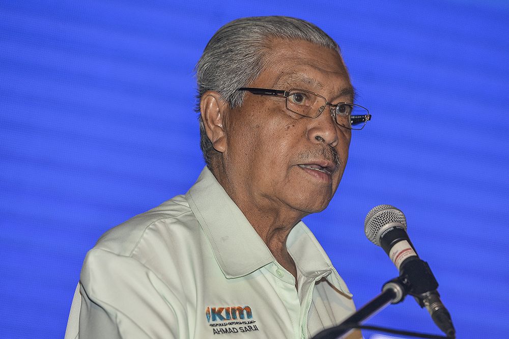 Chairman of IKIM, Tun Ahmad Sarji Abdul Hamid giving a speech during the launch of the new IKIM in Shah Alam on February 19, 2019. u00e2u20acu201d Picture by Miera Zulyana