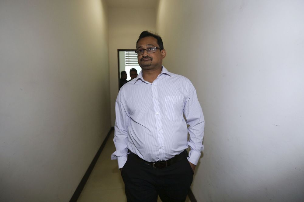 Witness Dr Nantha Kumeran attends the inquest into the death of firefighter Muhammad Adib Mohd Kassim at the Shah Alam High Court February 21, 2019. u00e2u20acu201d Picture by Yusof Mat Isa