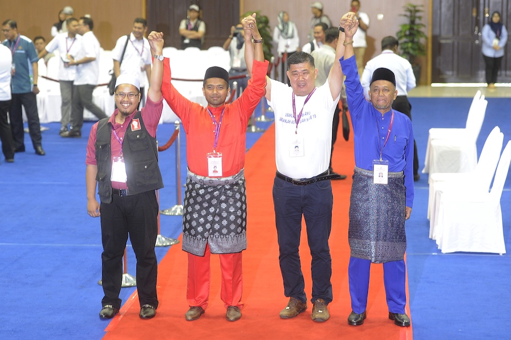(From right) BN candidate, Zakaria Hanafi, PH candidate, Muhamad Aiman Zainali, Independent candidate, Kuan Chee Heng, PSM candidate, Nik Aziz Hafiq pictured together on Nomination Day for the Semenyih by-election - Picture by Shafwan Zaidon