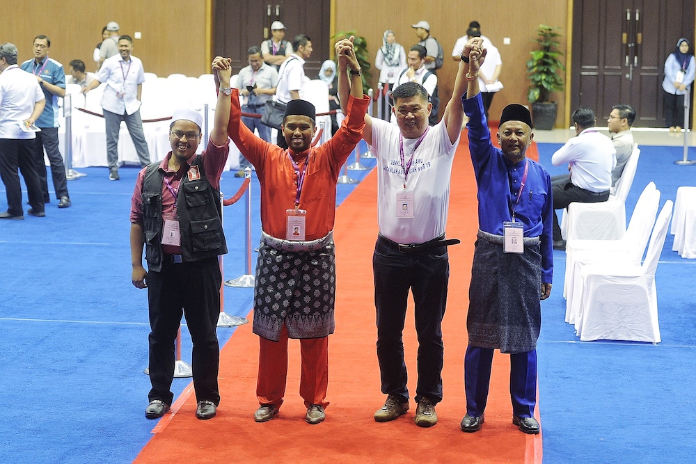 Semenyih by-election candidates (from right) Zakaria Hanafi, Kuan Chee Heng, Muhamad Aiman Zainali, and Nik Aziz Hafiq are pictured together on nomination day. — Picture by Shafwan Zaidon