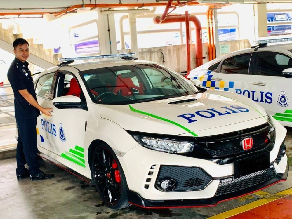 The Honda Civic Type R is being evaluated as pursuit vehicles for the Royal Malaysia Police. 