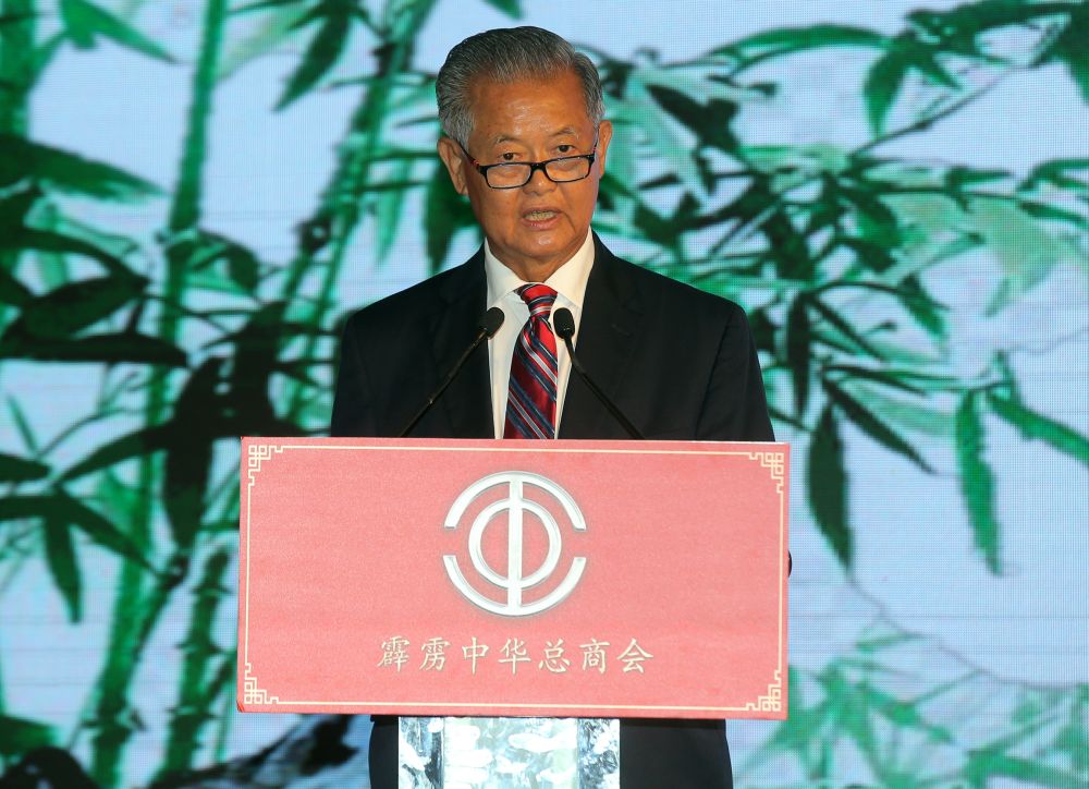 Datuk Liew Sew Yee speaks at the PCCCI Chinese New Year celebration in Ipoh February 8, 2019. u00e2u20acu2022 Picture by Farhan Najib