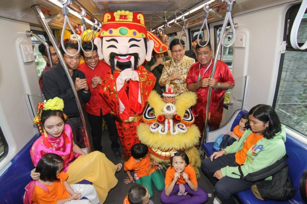 The lively performance took place on February 13. u00e2u20acu201d Picture courtesy of Prasarana Malaysia Berhad.