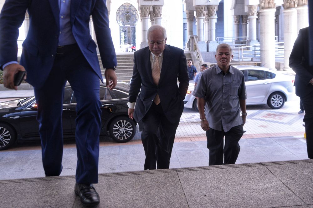 Datuk Seri Najib Razak arrives at the Palace of Justice in Putrajaya February 7, 2019. u00e2u20acu2022 Picture by Shafwan Zaidon