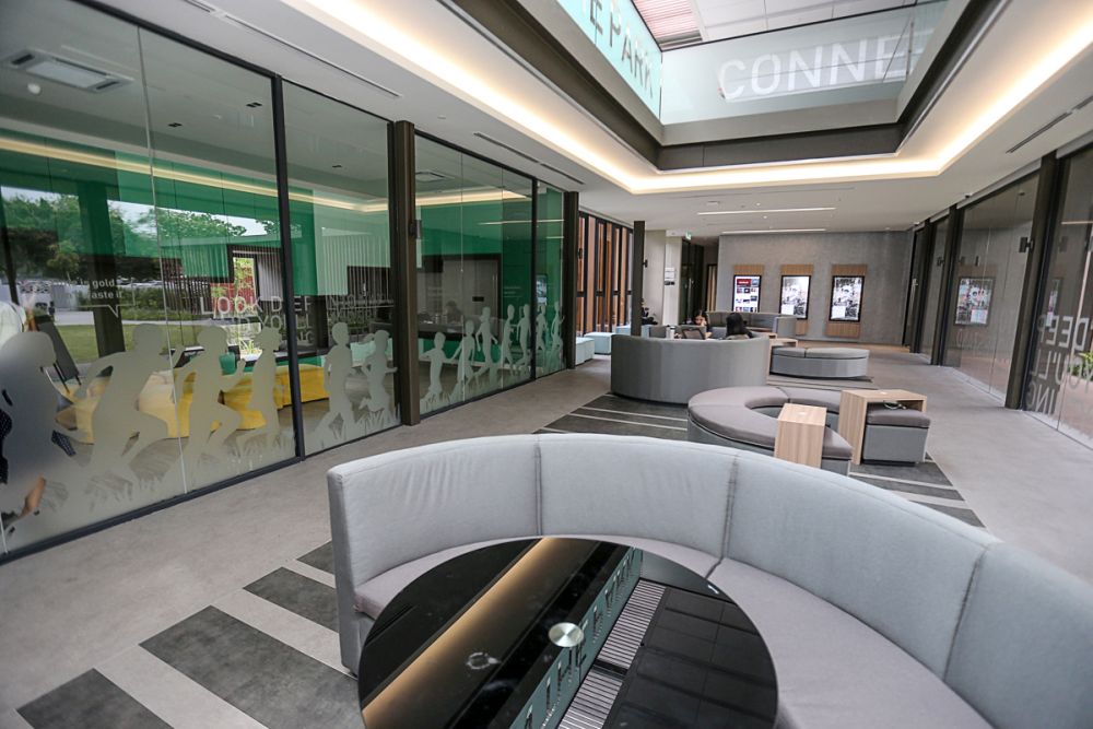 The new space is designed for reading, studying and work meetings in a conducive and somewhat posh surroundings. 