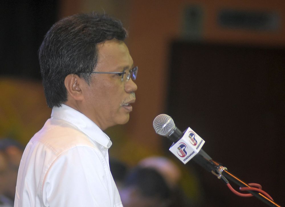 Ketua Menteri Sabah, Datuk Seri Mohd Shafie Apdal, menyampaikan ucapan penangguhan di Dewan Tertutup Kompleks Sukan Tawau 17 Februari 2019. u00e2u20acu201d Foto oleh Bernama