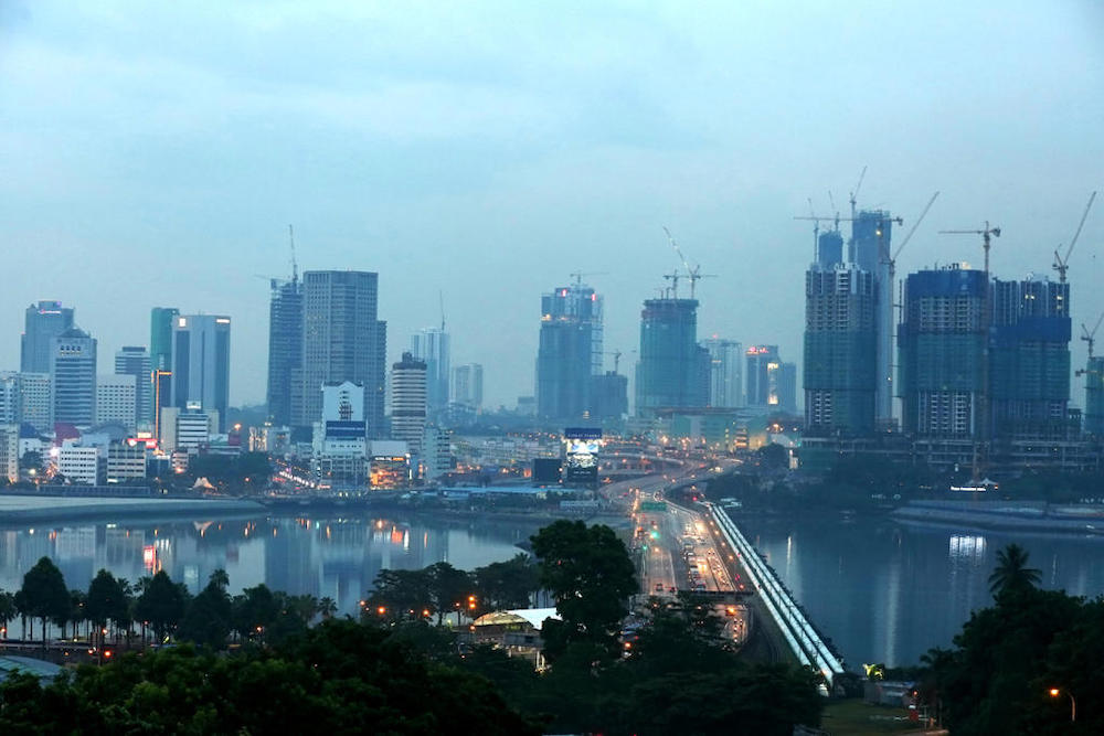 The 4km RTS link service between Bukit Chagar in Johor Baru and Woodlands North in Singapore is u00e2u20acu02dcno longer on tracku00e2u20acu2122 to commence by the original target of December 31, 2024. u00e2u20acu201d TODAY pic