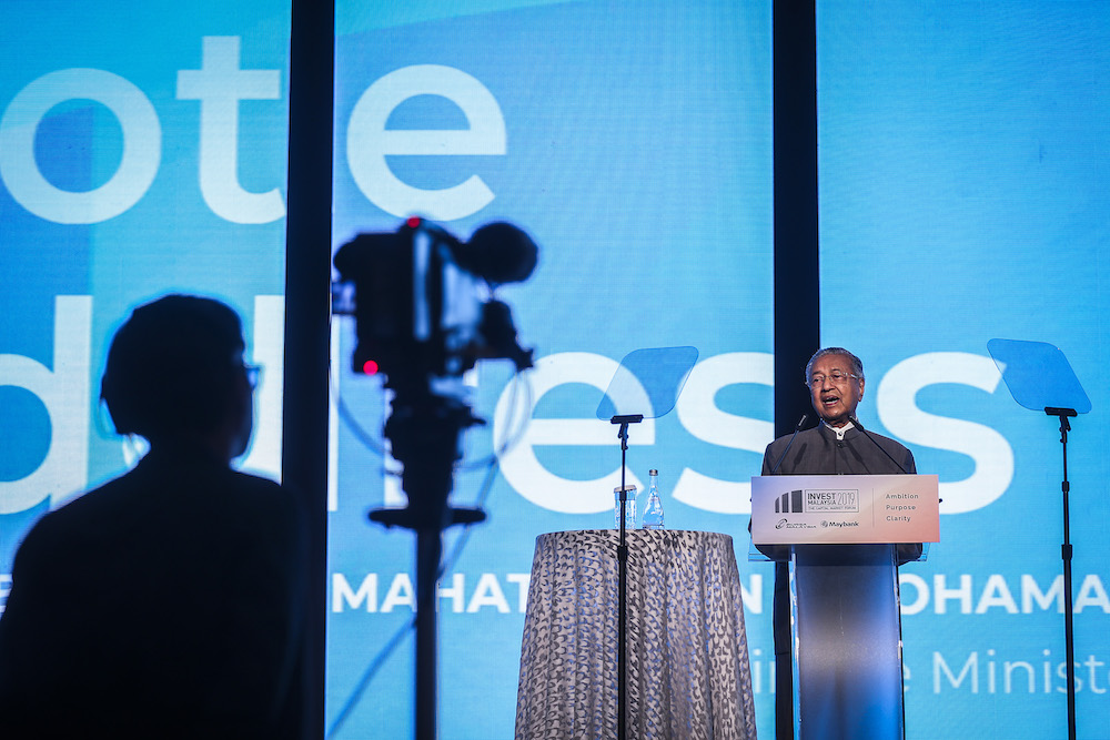 Prime Minister Tun Dr Mahathir Mohamad speaks at the Invest Malaysia 2019 conference in Kuala Lumpur March 19, 2019. u00e2u20acu201d Picture by Firdaus Latif