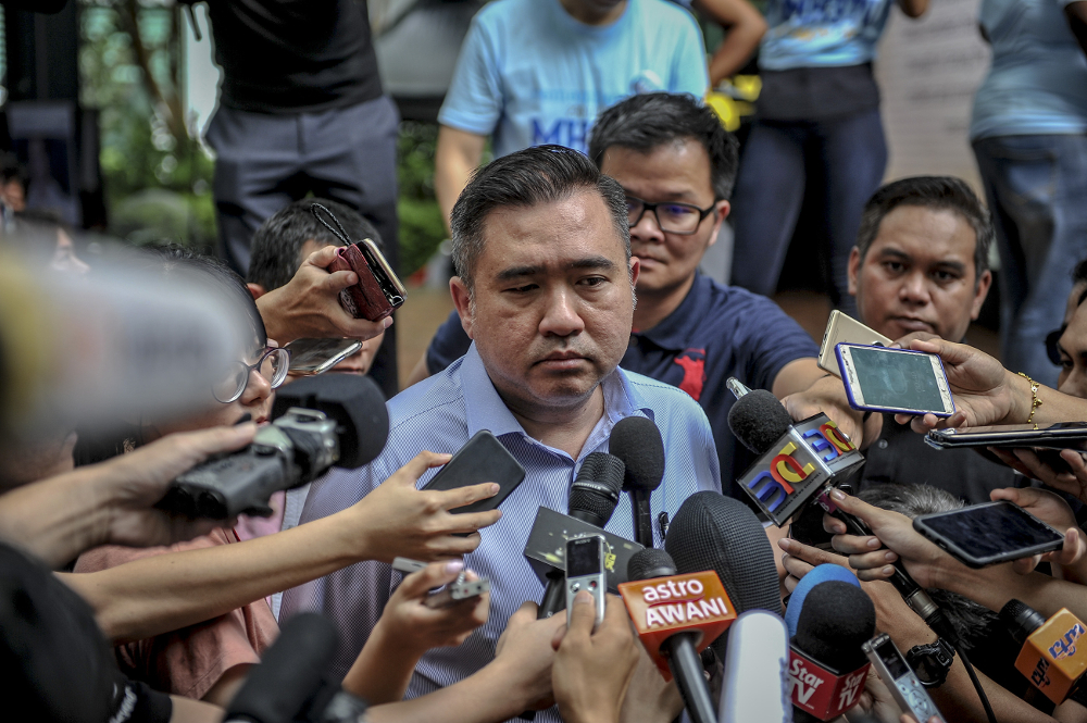 Transport Minister Anthony Loke speaks during a press conference on MH370 in Kuala Lumpur March 3, 2019. u00e2u20acu201d Picture by Firdaus Latif 