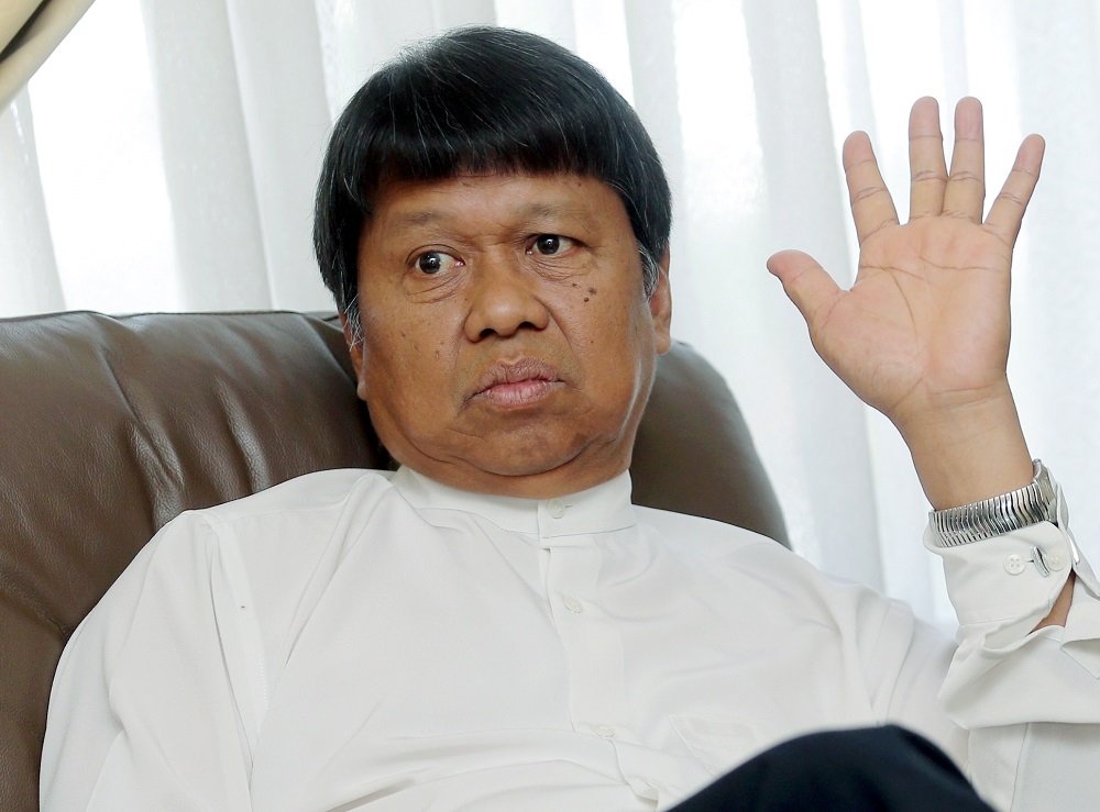 Perak Amanah chairman Asmuni Awi speaks to Malay Mail during an interview in Ipoh March 6, 2019. u00e2u20acu201d Picture by Farhan Najib