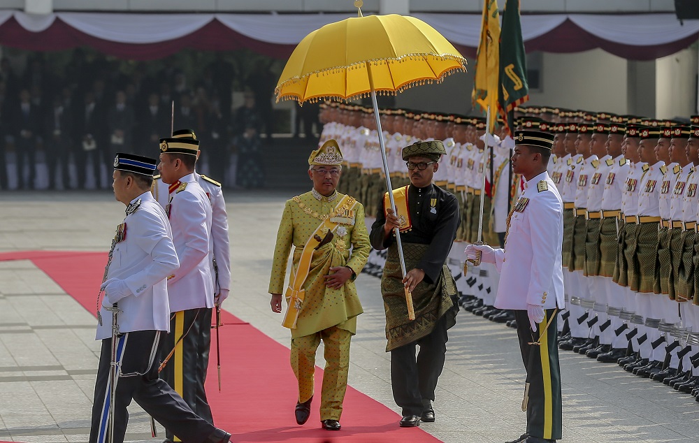 The Yang di-Pertuan Agong, Al-Sultan Abdullah Riu00e2u20acu2122ayatuddin Al-Mustafa Billah Shah, inspects the guard of honour before the opening of the second session of the 14th Parliament in Kuala Lumpur March 11, 2019. u00e2u20acu201d Picture by Firdaus Latif 