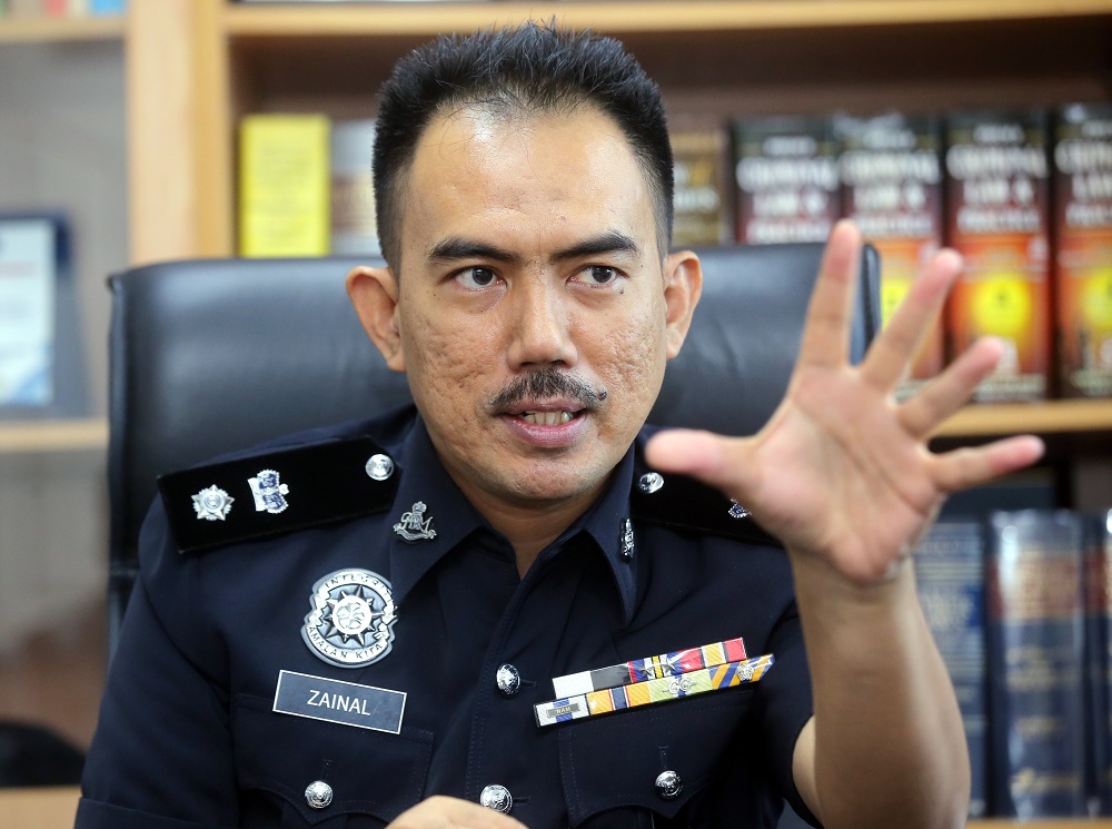 Perak Tengah district police chief Superintendent Mohamad Zainal Abdullah speaks to Malay Mail in Ipoh March 12, 2019. u00e2u20acu201d Pincture by Farhan Najib