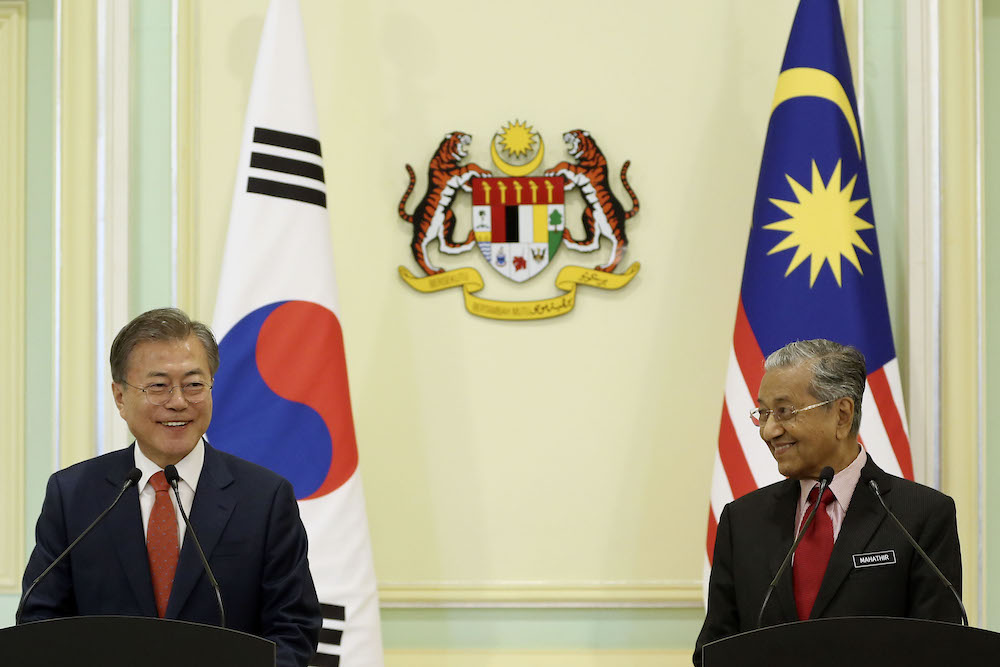 South Korean President Moon Jae-In (left) and Prime Minister Tun Dr Mahathir Mohamad (right) hold a joint press conference at Putrajaya March 13, 2019.u00e2u20acu201d Picture by Yusof Mat Isa