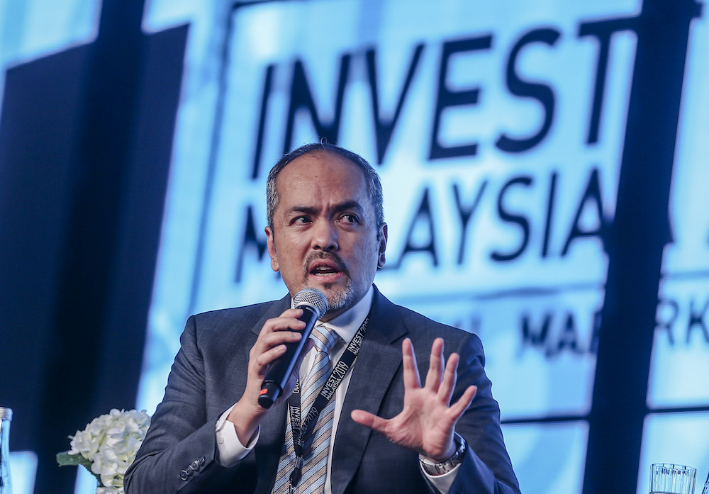 EPF CEO Tunku Alizakri Alias speaks during a panel discussion at Invest Malaysia 2019 in Kuala Lumpur March 19, 2019. u00e2u20acu201d Picture by Firdaus Latif