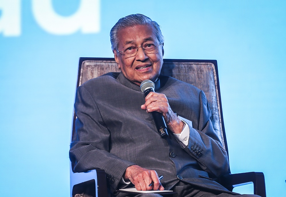 Prime minister Tun Dr Mahathir Mohamad speaks during the Invest Malaysia 2019 conference in Kuala Lumpur March 19, 2019. u00e2u20acu201d Picture by Firdaus Latif
