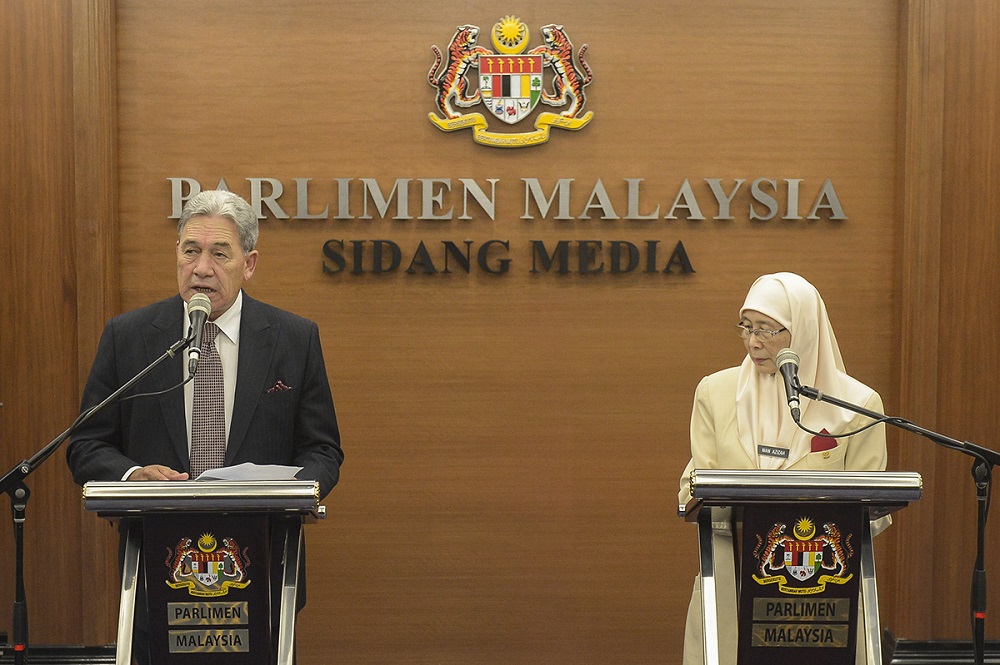 Deputy Prime Minister Datuk Seri Dr Wan Azizah Wan Ismail (right) and her New Zealand counterpart, Winston Peters, hold a press conference at Parliament March 27, 2019. u00e2u20acu201d Picture by Mukhriz Hazim
