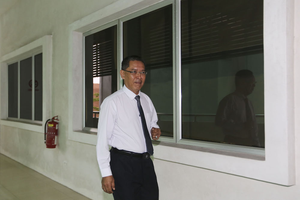 Datuk Dr Mohd Shah Mahmood attends the inquest of fireman Muhammad Adib Mohd Kassim at Shah Alam High Court March 29, 2019. u00e2u20acu201d Picture by Yusof Mat Isa