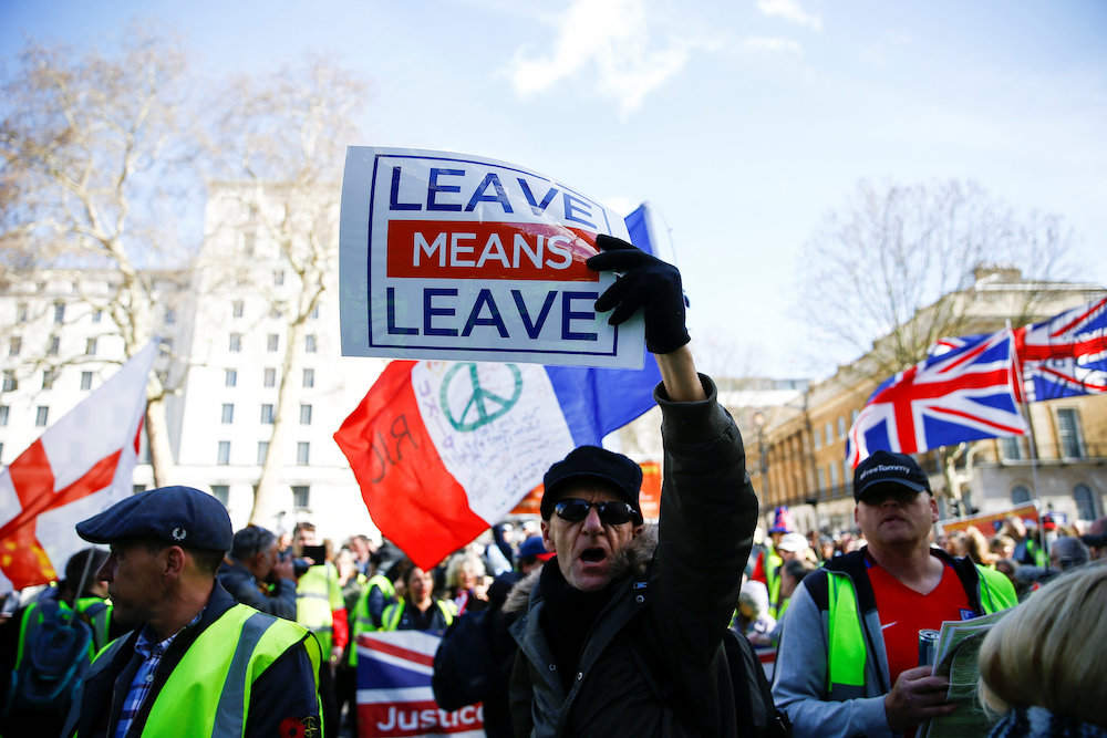 Pro-Brexit protesters demonstrate outside Downing Street in London, Britain, March 9, 2019. u00e2u20acu2022 Reuters pic