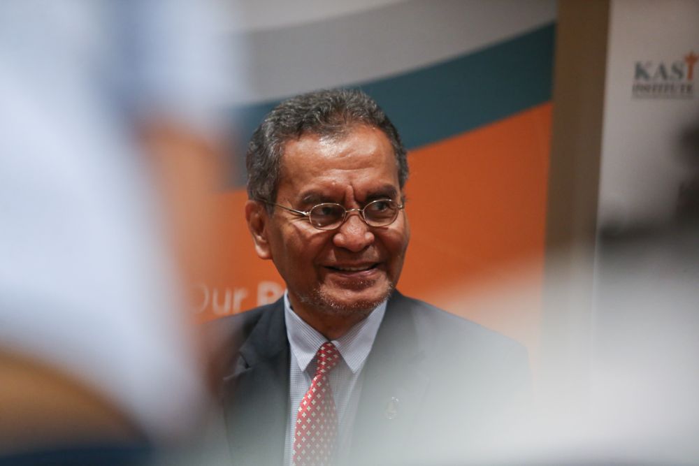 Health Minister Datuk Seri Dzulkefly Ahmad speaks to reporters at the Malaysian Healthcare Conference 2019 in Kuala Lumpur March 7, 2019. u00e2u20acu201d Picture by Ahmad Zamzahuri