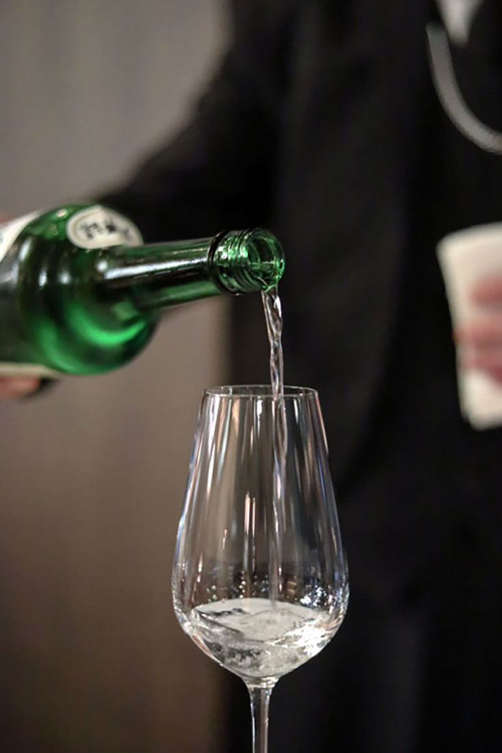Pair each course with a wine specially selected by Chef Ryuki Kawasaki.
