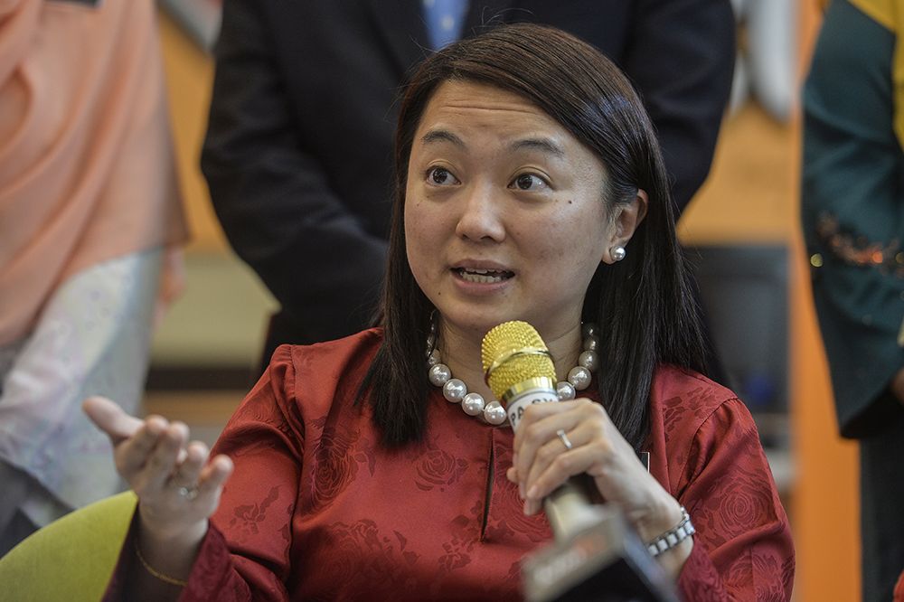 Deputy Minister of Woman, Family and Community Development Hannah Yeoh speaks during a press conference in Putrajaya March 26, 2019. u00e2u20acu201d Picture by Miera Zulyana