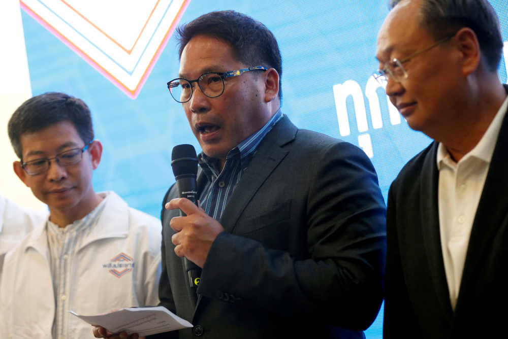 Uttama Savanayana, Palang Pracharat Party leader, holds a news conference during the general election in Bangkok, Thailand, March 25, 2019. u00e2u20acu201d Reuters pic 