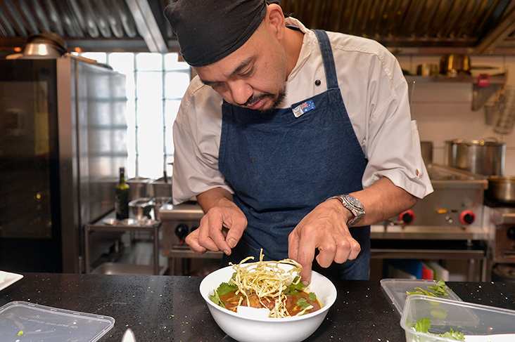 Zoe wanted to introduce 'khao soi' here as he was blown away after first eating it in Chiang Mai.