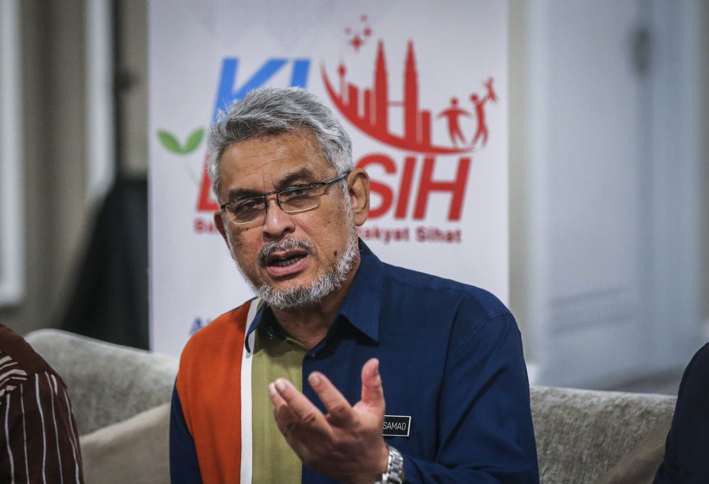 Federal Territories Minister Khalid Abdul Samad speaks during a press conference at JW Marriot Hotel, Kuala Lumpur March 14, 2019. u00e2u20acu201d Picture by Firdaus Latifnn