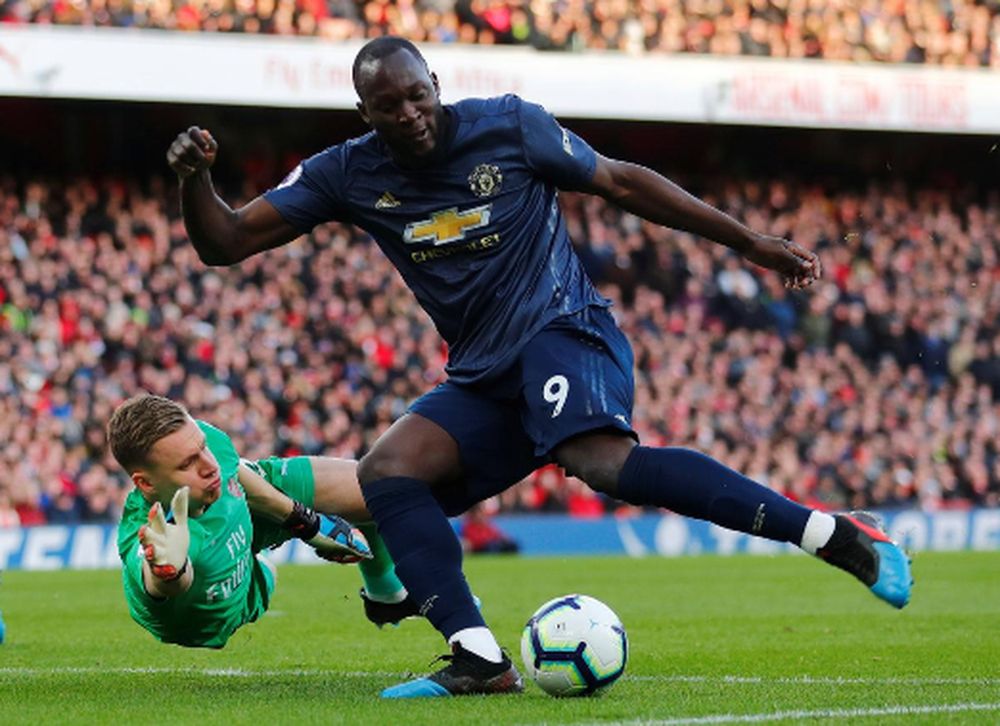 Manchester Unitedu00e2u20acu2122s Romelu Lukaku in action with Arsenalu00e2u20acu2122s Bernd Leno during their Premier League match in Emirates Stadium, London, March 10, 2019. u00e2u20acu201d Reuters pic