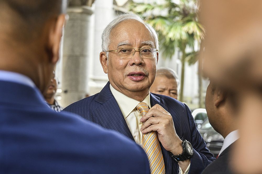 Datuk Seri Najib Razak is pictured leaving the Putrajaya High Court March 21, 2019. u00e2u20acu201d Picture by Miera Zulyana