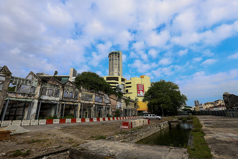 This row of shophouses will be restored as part of the plan to transform Sia Boey. — Picture by Sayuti Zainudin