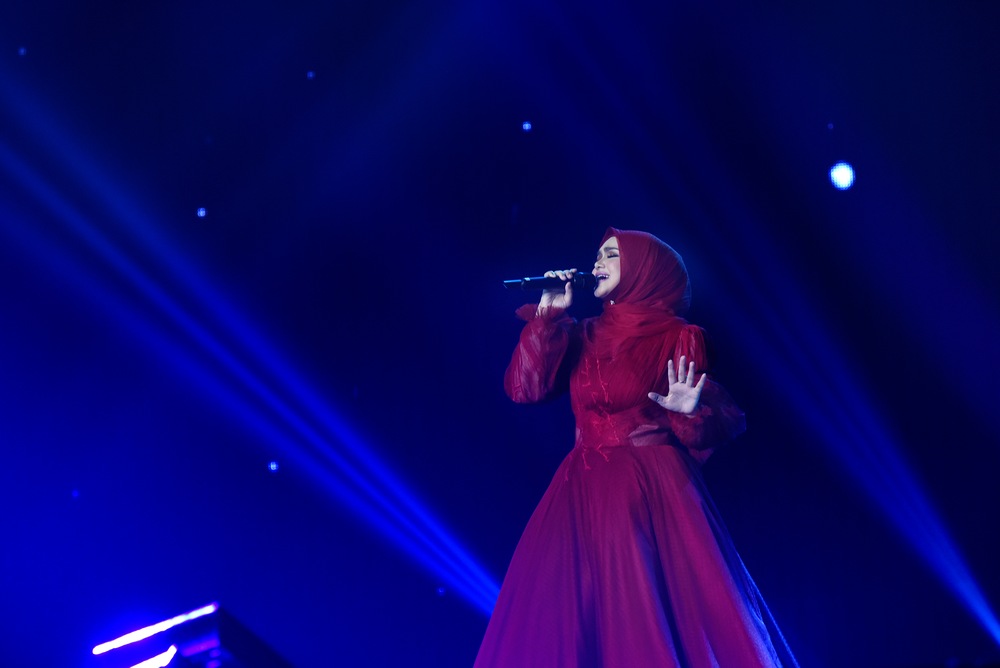 Datuk Seri Nurhaliza is eyeing options for London date as well as other cities for a potential concert stopover. u00e2u20acu201d Picture courtesy of Ajako (Shiraz Projects)