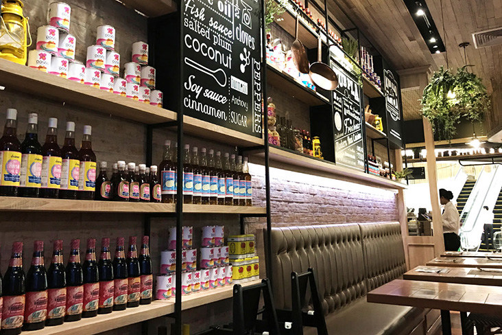 Kub Kao’ Kub Pla at EmQuartier serves Thai classic comfort food.