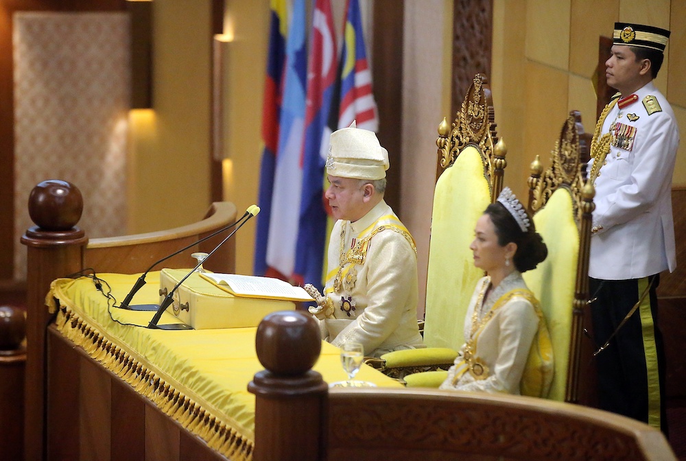 Sultan of Perak Sultan Nazrin Muizzuddin Shah at the first meeting of the second session of the 14th state assembly at the State Secretariat, Ipoh April 16, 2019. u00e2u20acu201d Picture by Farhan Najib