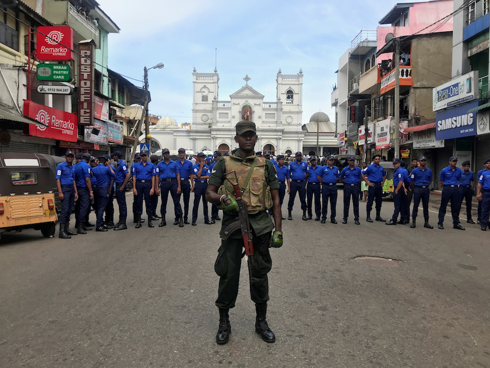 Sri Lankan military officials stand guard in front of the St Anthony’s Shrine, Kochchikade church after an explosion in Colombo April 21, 2019. — Reuters pic