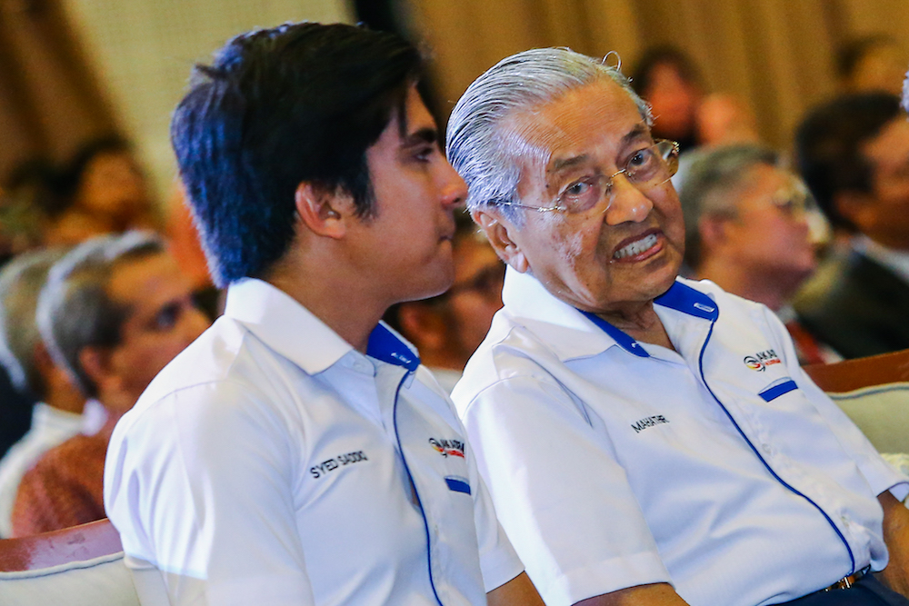 Prime Minister Tun Dr Mahathir Mohamad and Youth and Sports Minister Syed Saddiq Abdul Rahman attend the launch of the Asian Tiger Initiative at UiTM Shah Alam April 1, 2019. u00e2u20acu201d Picture by Hari Anggara
