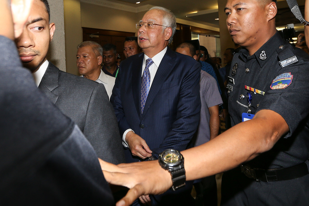Datuk Seri Najib Razak arrives at the Kuala Lumpur Court Complex April 3, 2019. u00e2u20acu201d Picture by Ahmad Zamzahuri