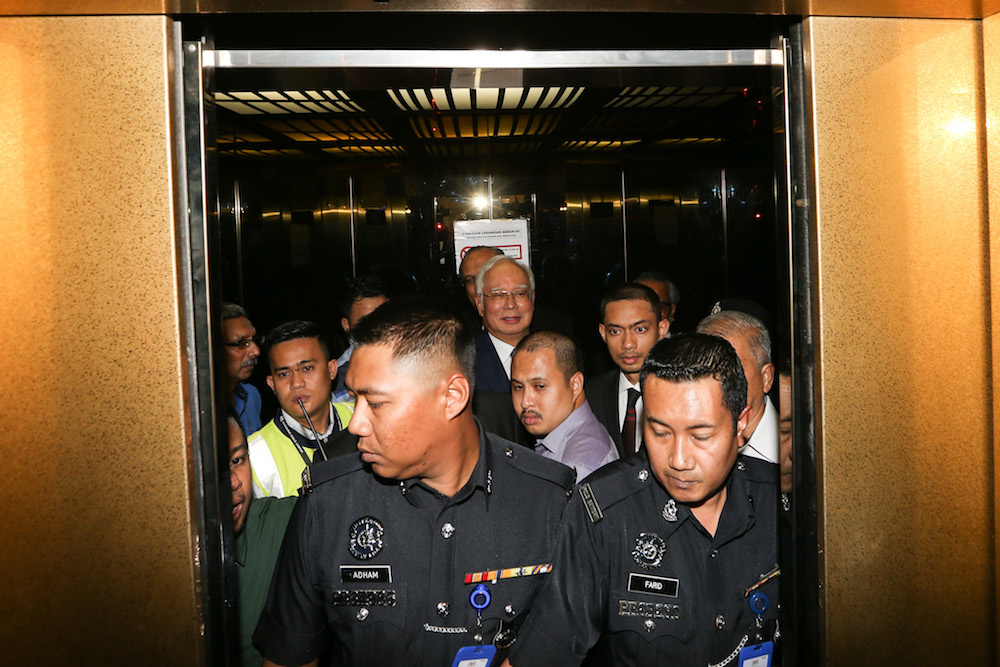 Datuk Seri Najib Razak arrives at the Kuala Lumpur Court Complex April 3, 2019. u00e2u20acu201d Picture by Ahmad Zamzahuri