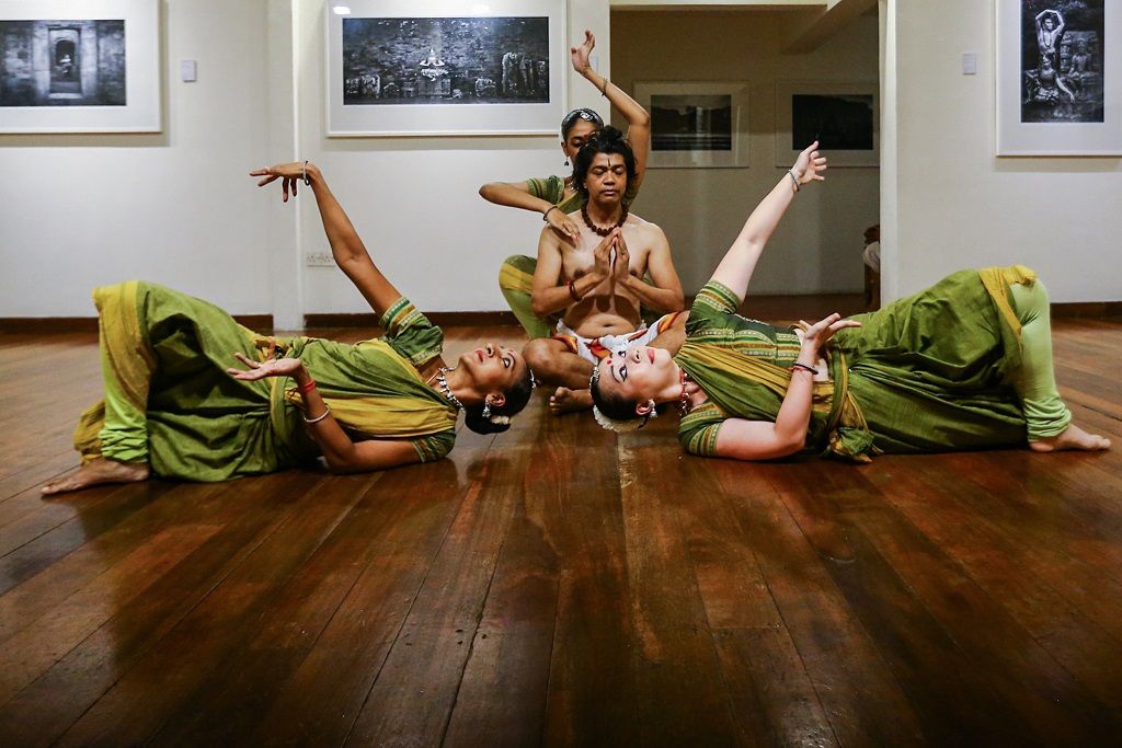 Datuk Ramli Ibrahim (second from right) rehearses with dancers for the upcoming u00e2u20acu02dcOdissi on Highu00e2u20acu2122 performance. u00e2u20acu201d Pictures and video by Hari Anggara