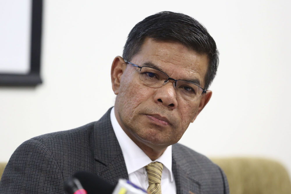 Datuk Seri Saifuddin Nasution Ismail speaks during a press conference in Parliament April 4, 2019. u00e2u20acu201d Picture by Yusof Mat Isa
