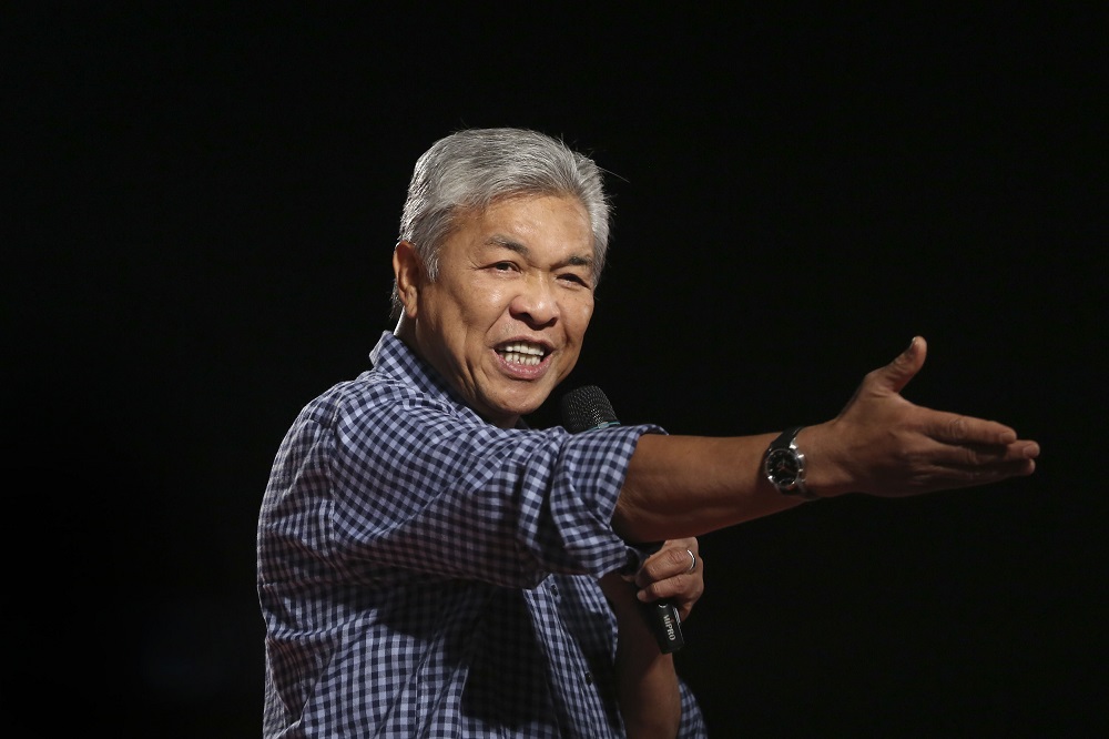 Datuk Seri Ahmad Zahid Hamidi speaks during the u00e2u20acu02dcPolitik Malaysia Baharuu00e2u20acu2122 town hall session at PWTC in Kuala Lumpur April 6, 2019. u00e2u20acu201d Picture by Yusof Mat Isa