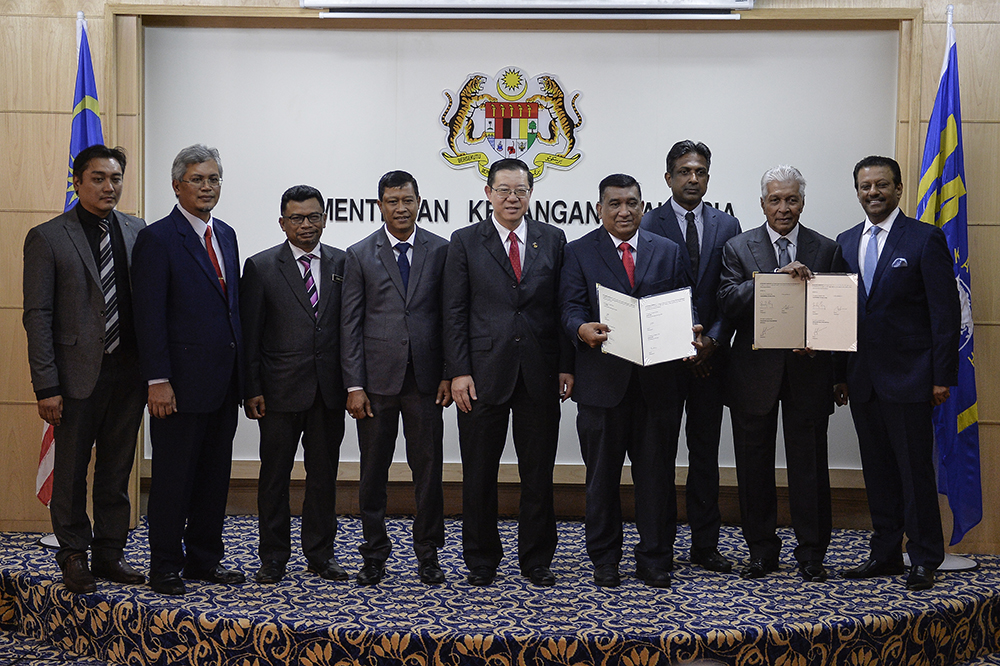Lim Guan Eng witnesses the signing of an agreement for the Industrial Collaboration Program between the government of Malaysia and Bombardier Hartasuma Consortium in Putrajaya April 23, 2019. u00e2u20acu201d Picture by Miera Zulyana