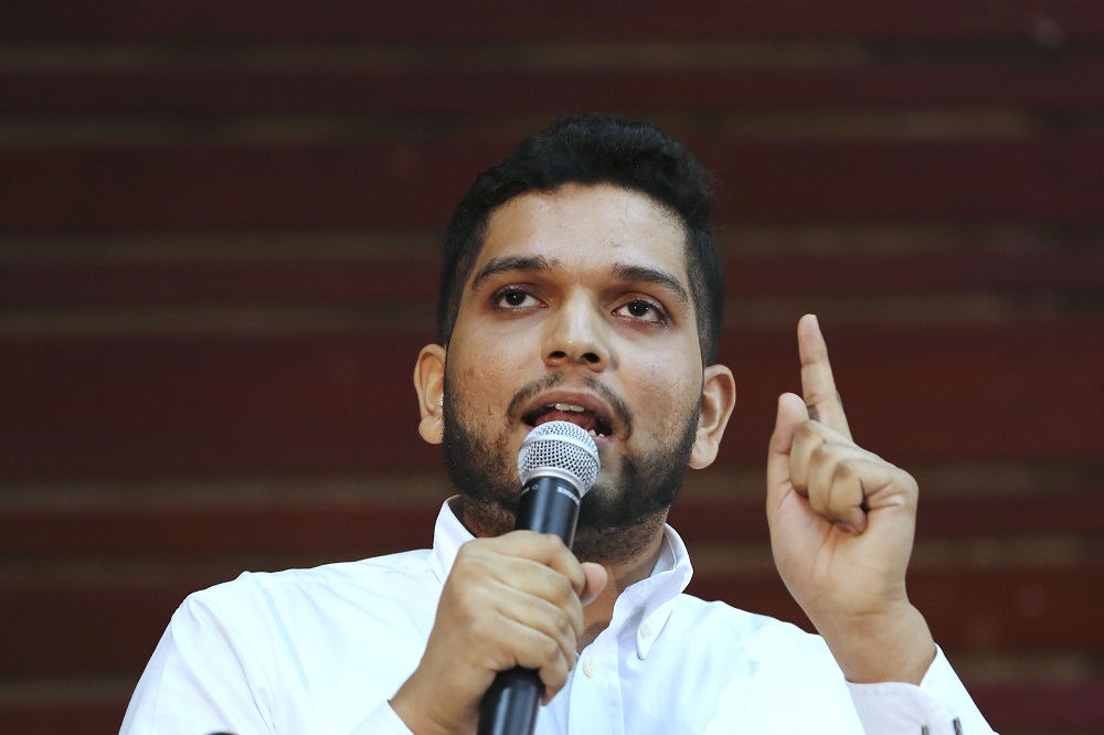 Student activist Asheeq Ali at the u00e2u20acu02dcMalaysia and Rome Statuteu00e2u20acu2122 forum at Universiti Malaya in Kuala Lumpur April 27, 2019. u00e2u20acu201d Picture by Yusof Mat Isa