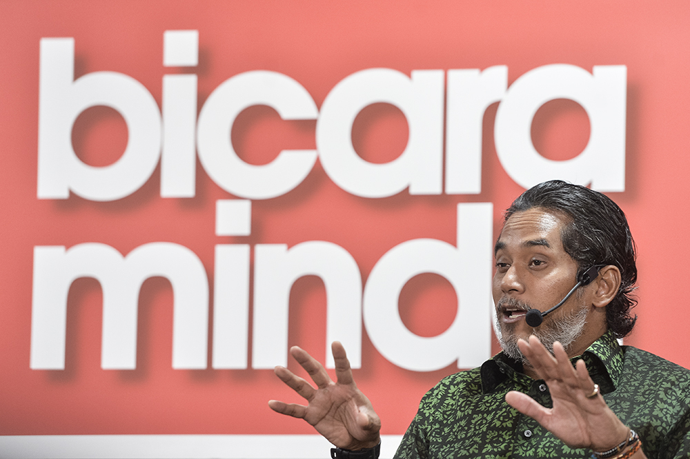 Rembau MP Khairy Jamaluddin speaks during Bicara Minda in Shah Alam on April 29, 2019. u00e2u20acu201d Picture by Miera Zulyana