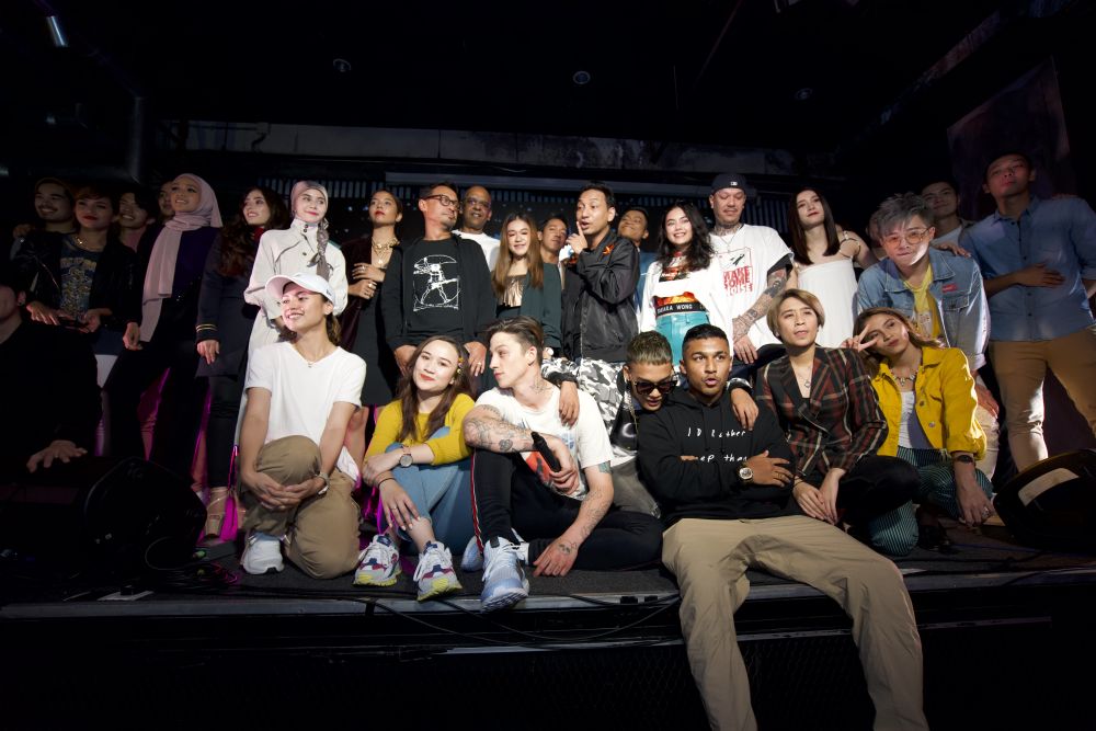 Rocketfuel Entertainmentu00e2u20acu2122s artistes pose for a group photo at The Bee in Publika. u00e2u20acu201d Picture courtesy of Rocketfuel Entertainment