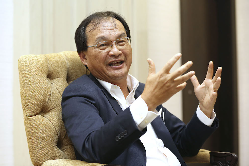 Works Minister Baru Bian speaks to reporters in his office in Kuala Lumpur April 26, 2019. u00e2u20acu201d Picture by Yusof Mat Isa